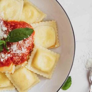 Small Ricotta Ravioli (100 pieces per box)